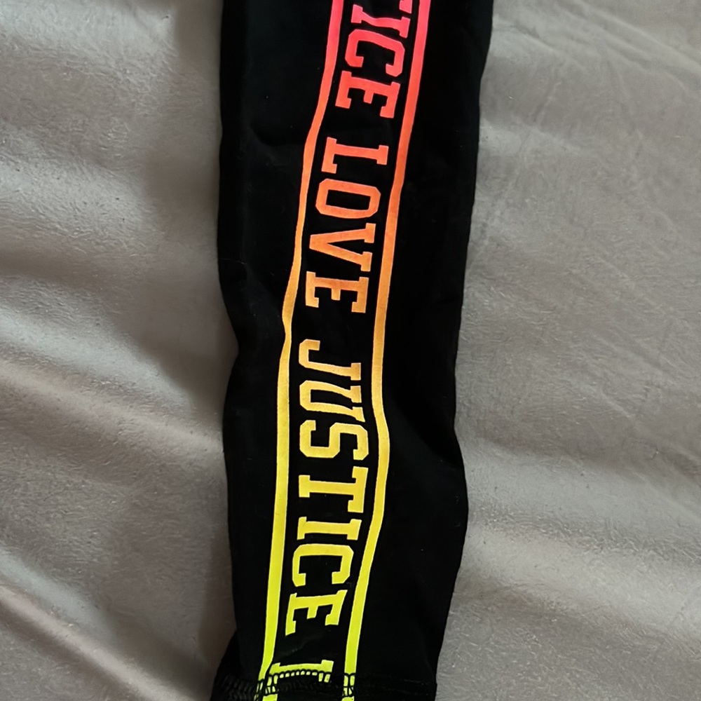 2- pack Girls Black Leggings with Style! - Picture 5 of 5